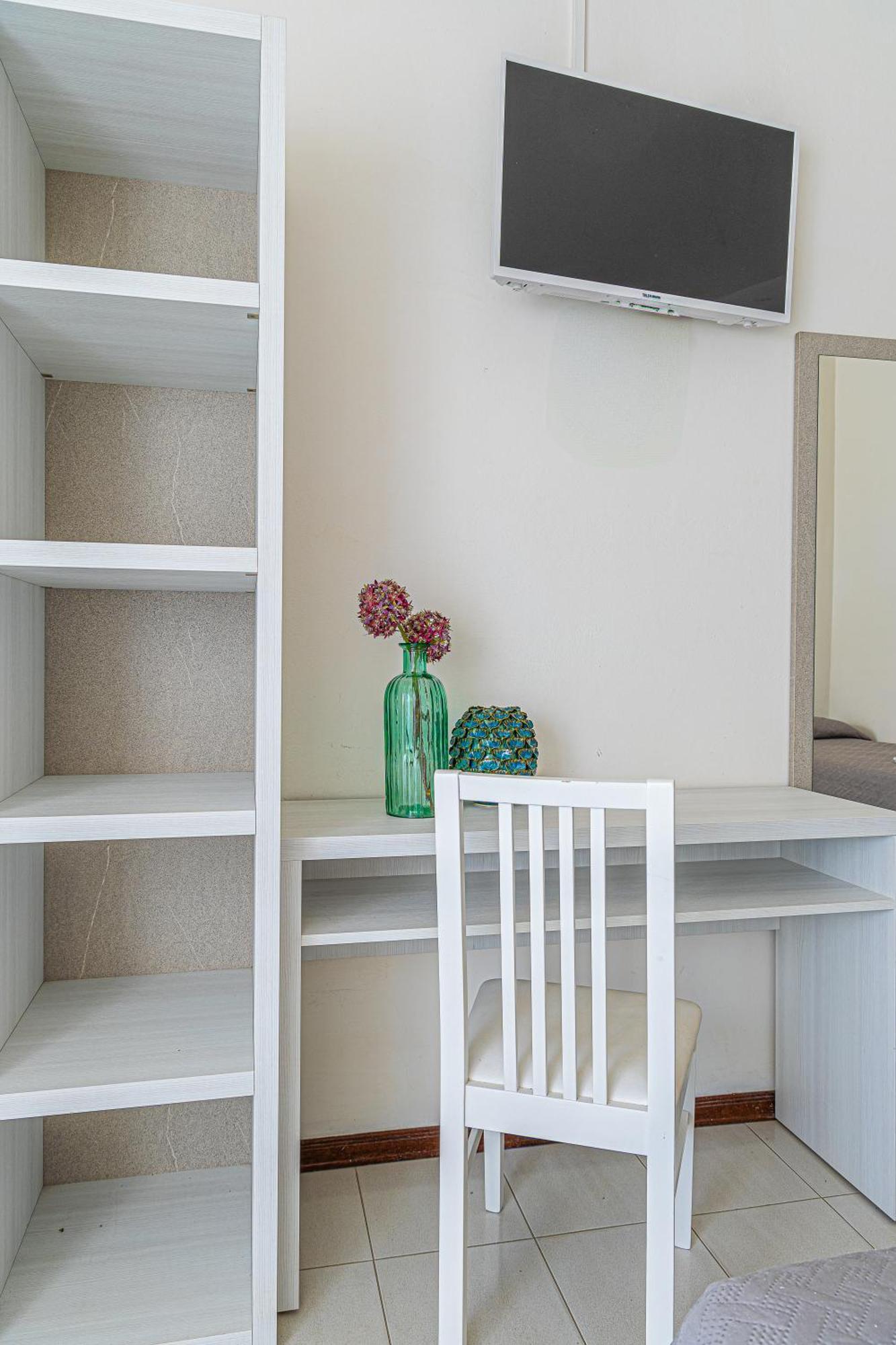 Hotel Astrid Cervia Luaran gambar
