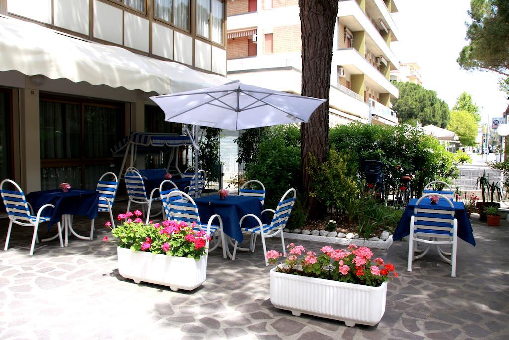 Hotel Astrid Cervia Luaran gambar