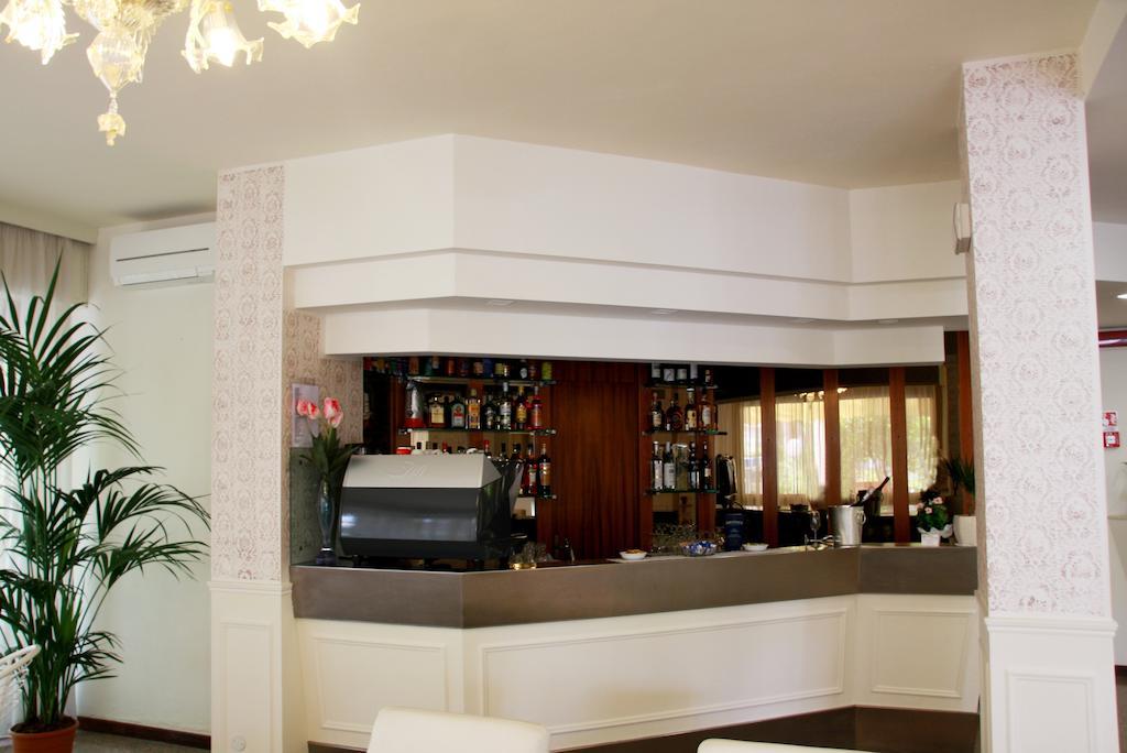 Hotel Astrid Cervia Luaran gambar